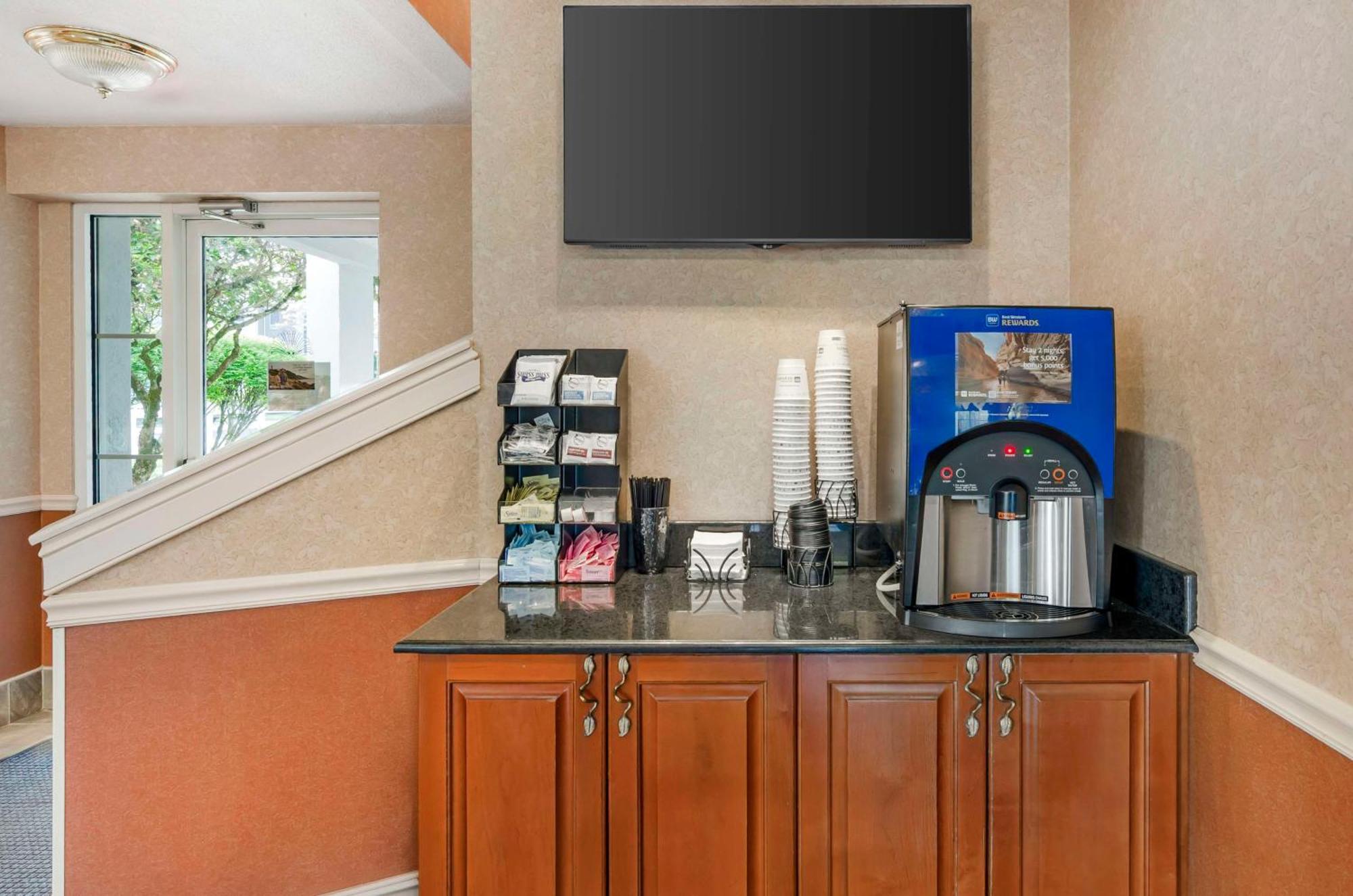 Best Western Lexington Inn Buitenkant foto